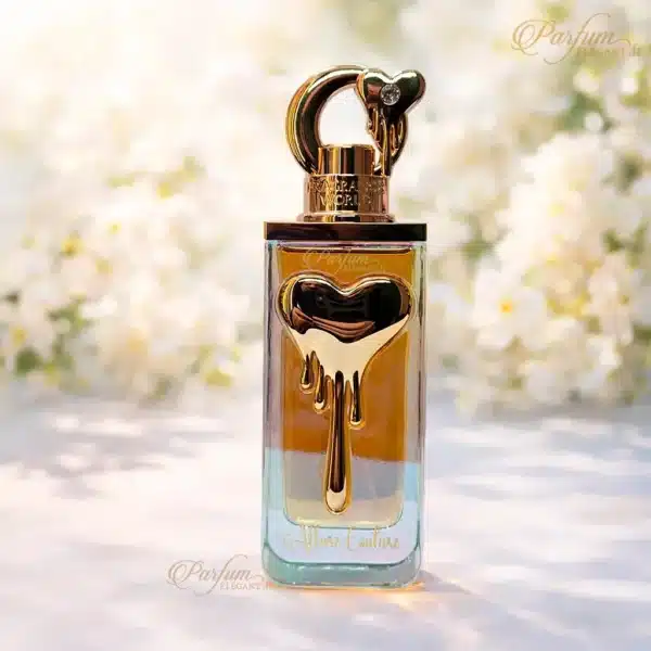 Parfum Allure Couture – Fragrance World – Sillage féminin élégant Flacon Allure Couture Fragrance World en mise en scène florale, parfum féminin chic et raffiné
