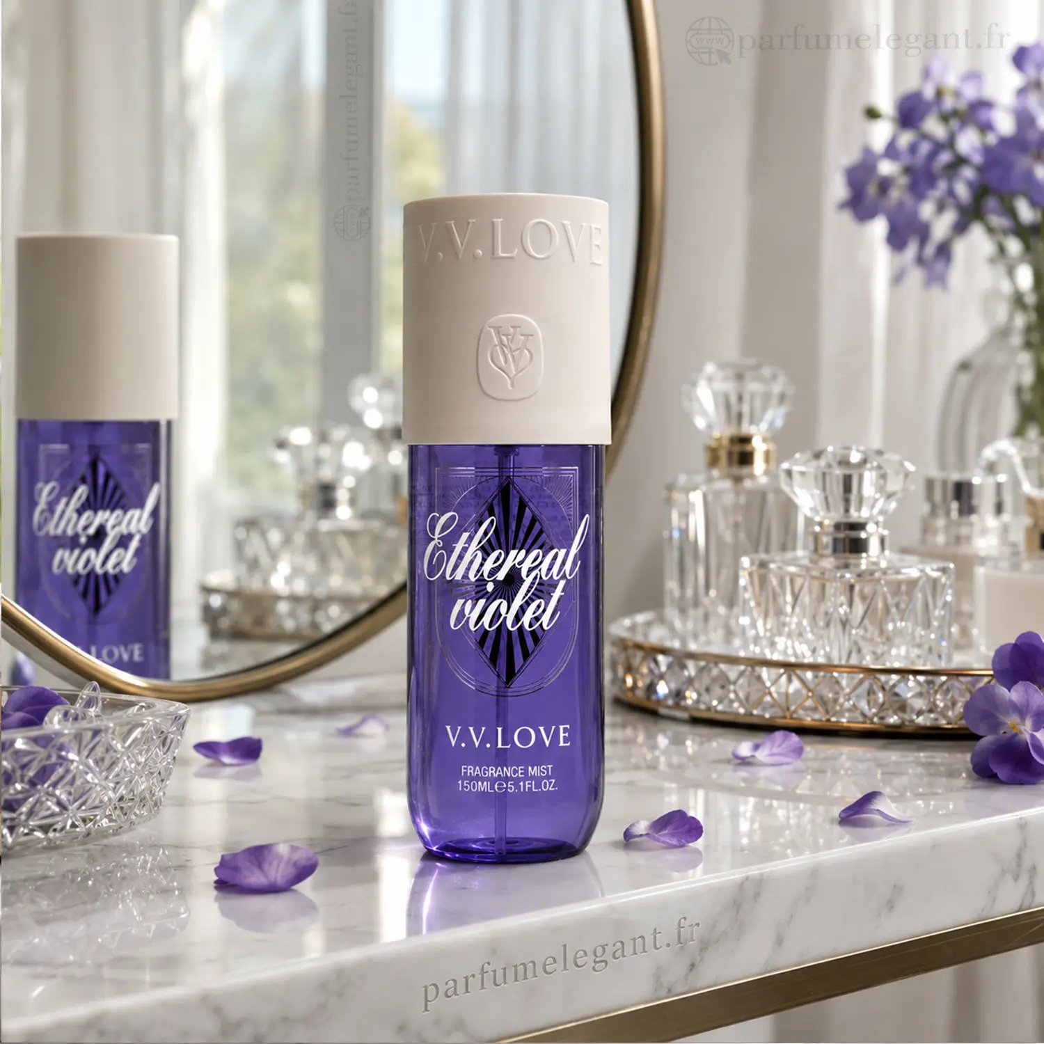 Ethereal Violet V.V Love 150ml – Brume Parfumée 4 Brume parfumée Ethereal Violet V.V. Love 150 ml mise en scène dans un univers raffiné avec des fleurs violettes