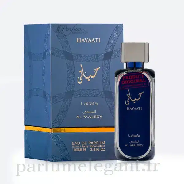 Parfum Élégant – Parfums Dubaï & Orientaux | Dupes Luxe à Prix Abordables en Boutique & en Ligne 9 Flacon du parfum Hayaati Al Maleky de Lattafa dans une ambiance orientale élégante bleue et dorée