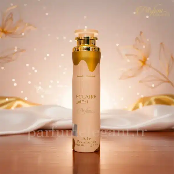 Spray d’intérieur Eclaire – Air Freshener parfum maison Le spray d’intérieur Eclaire apporte une senteur élégante et raffinée à votre maison. Cet air freshener parfumé diffuse une ambiance douce, chaleureuse et luxueuse idéale pour parfumer salon, chambre ou intérieur de voiture.